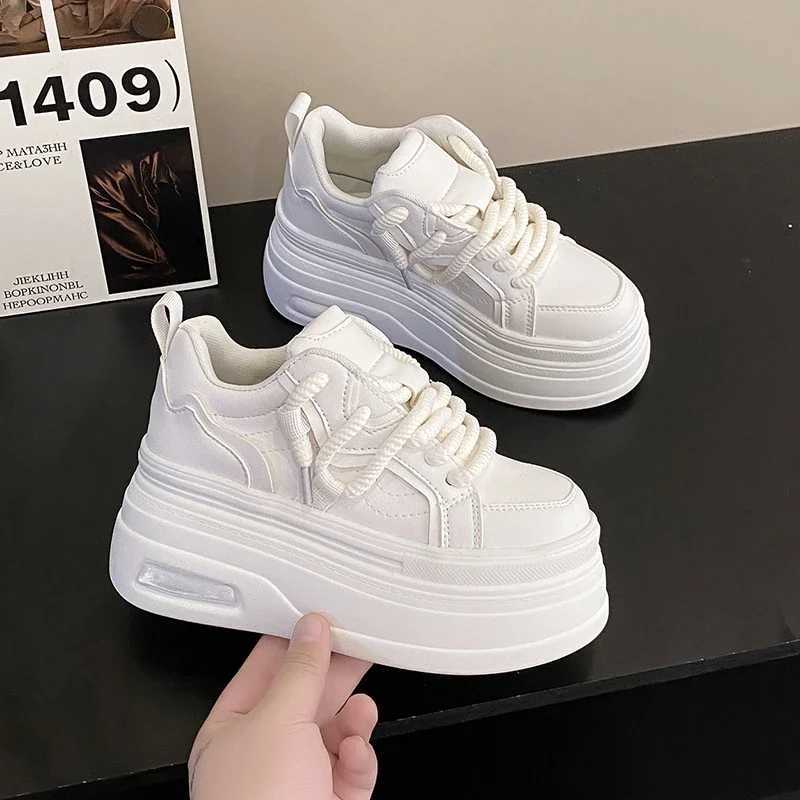 Fashion Tide Platform Sneakers Women Spring Autumn Round Toe Lace-up Comfort 8CM Thick Bottom Sport Shoe Black White Casual ShoeLX241015