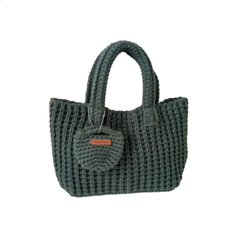 Woven bag solid color handmade crochet cute wool handbag for autumn and winter wearing mobile phone 241014