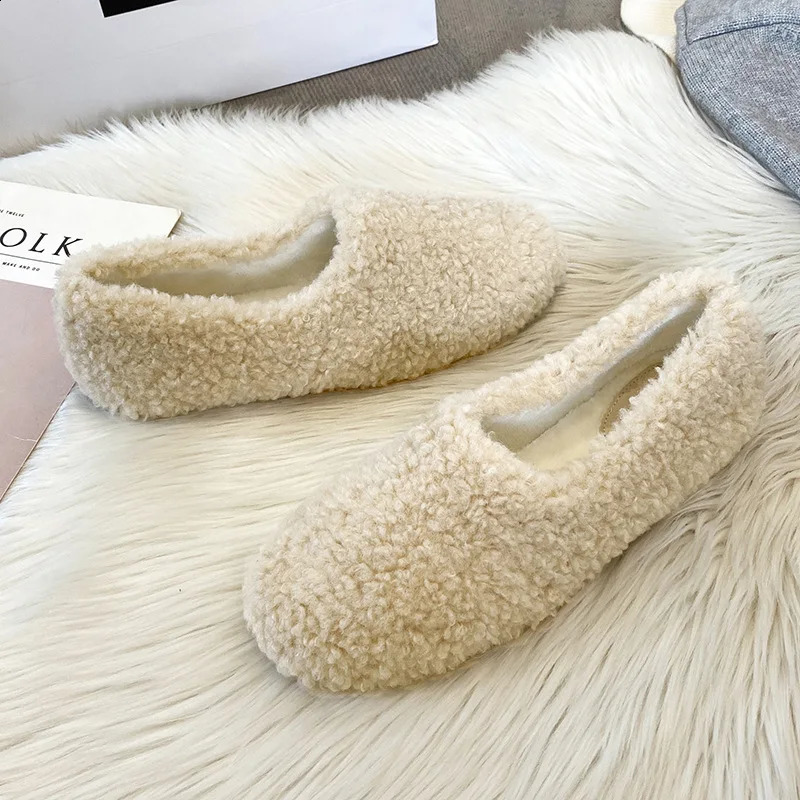 Lambwool Moccasins Femme Winter Cotton Shoes Women Warm Plush Loafers Comfy Curly Sheep Fur Flats Woman Large Size 40-43 241015