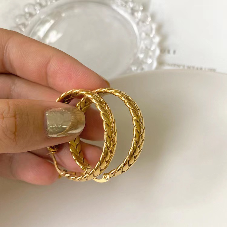 Statement Designer Hoop Earrings Gold Chunky Earrings Non Tarnish 18k Gold Stainless Steel Buckle Big Circle Ring Dangle Earrings Ear Cuff for Woman F