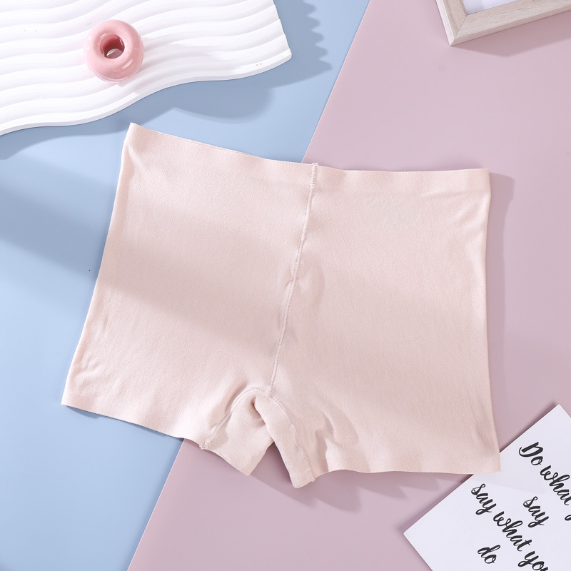 2025 New fashion Designer Winter Underwear Women s Safety Anti Glare No Trace Mid Waist Flat Corner Pants Upgraded Cotton Four Corner Design