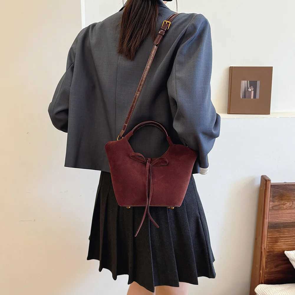 Shoulder Bag for Ladies Adjustable Strap Crossbody Pu Leather Trendy Top Handle Commuting Travel 241015