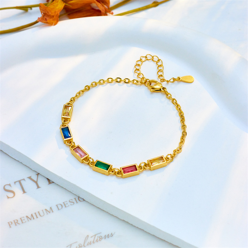Designer Gold Chain Iced Out Bracelet Designer Heart Butterfly Tree Charm Stackable Bracelets Cuff for Women Girlfriend Birthday Gift Fashion Fine Jew