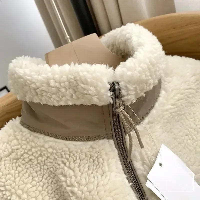 Autumn and winter Japanese mens womens wool standing collar jackets couples zippers loose warm solid color 241014