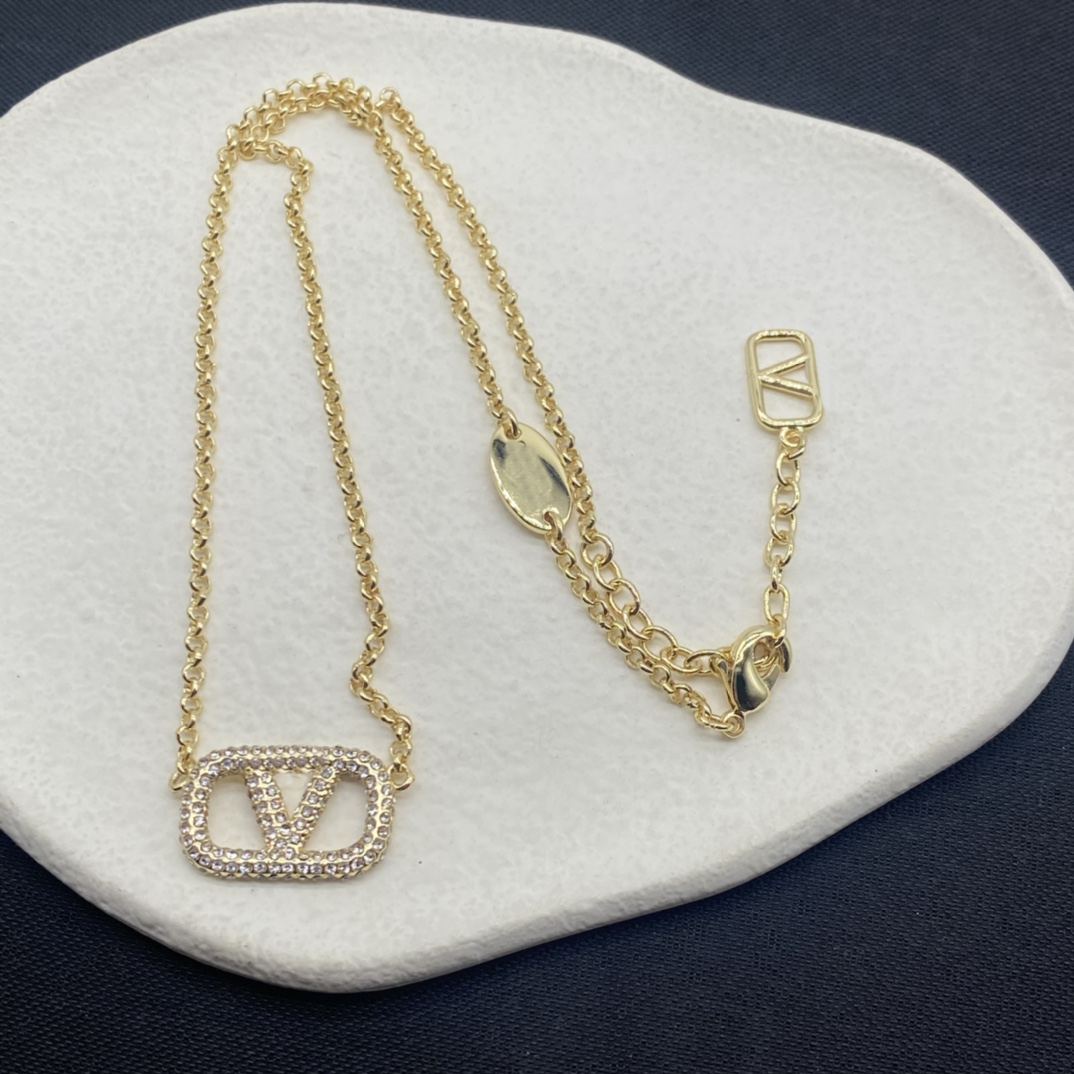 Fashion brand gold diamond necklace designer designed for women Christmas gifts