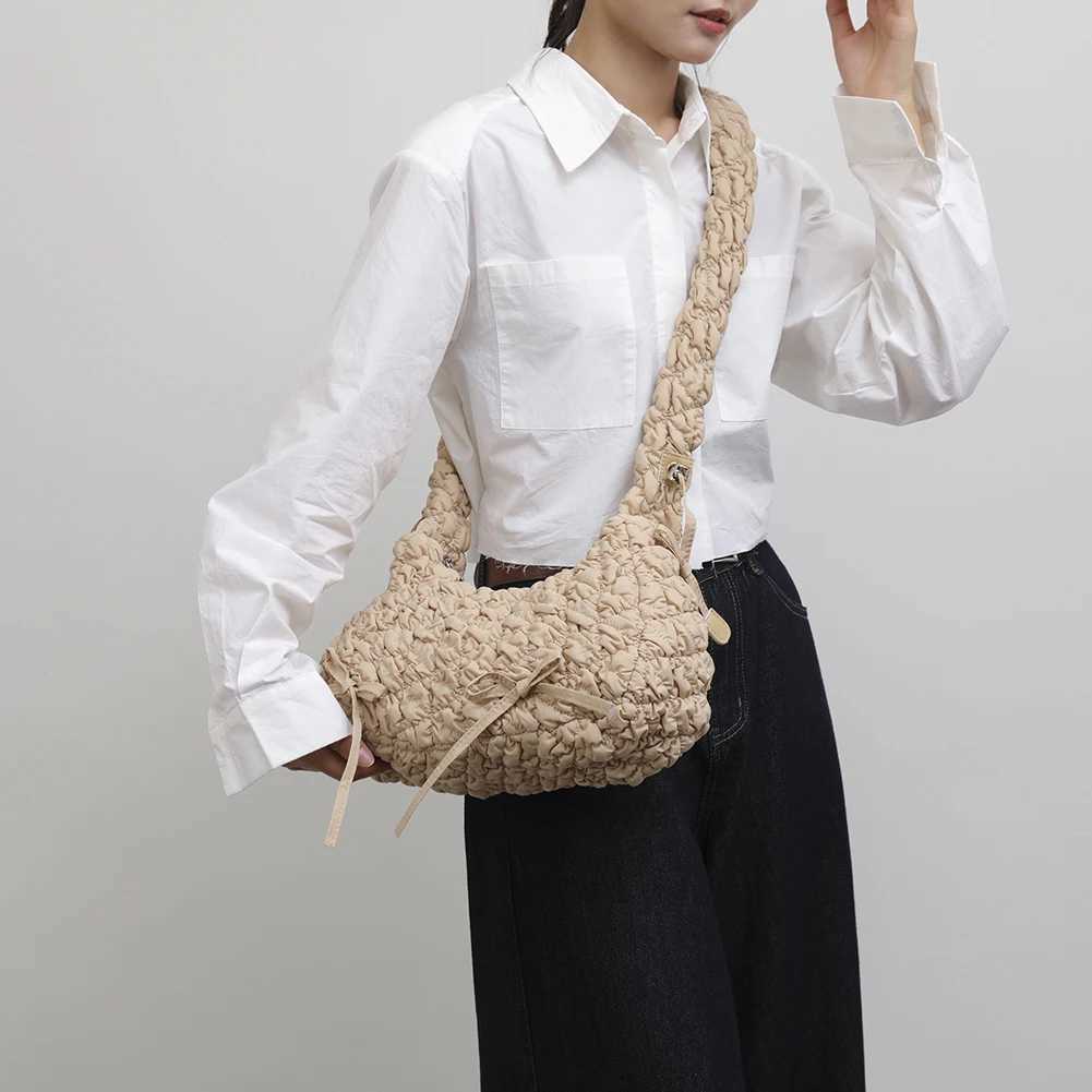 Ladies Puffer Tote Bag Lightweight Stylish Underarm Large Capacity Fashion Shoulder Puffy Hobo Bubble Purse 241015