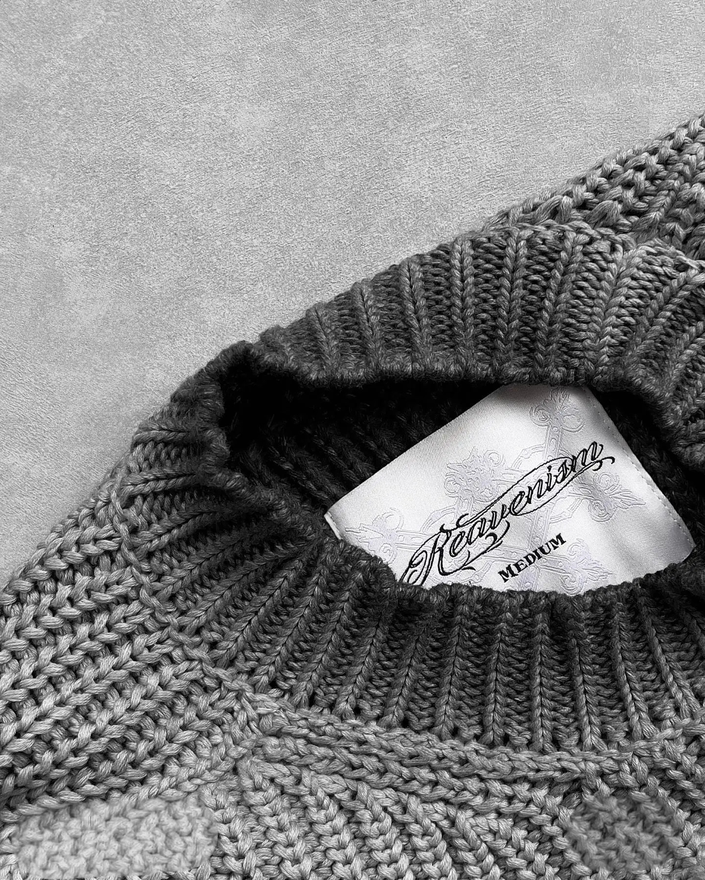Reaven Y2K mens solid color knitted sweater oversized loose retro wool sweater autumn round neck long sleeved top 241014