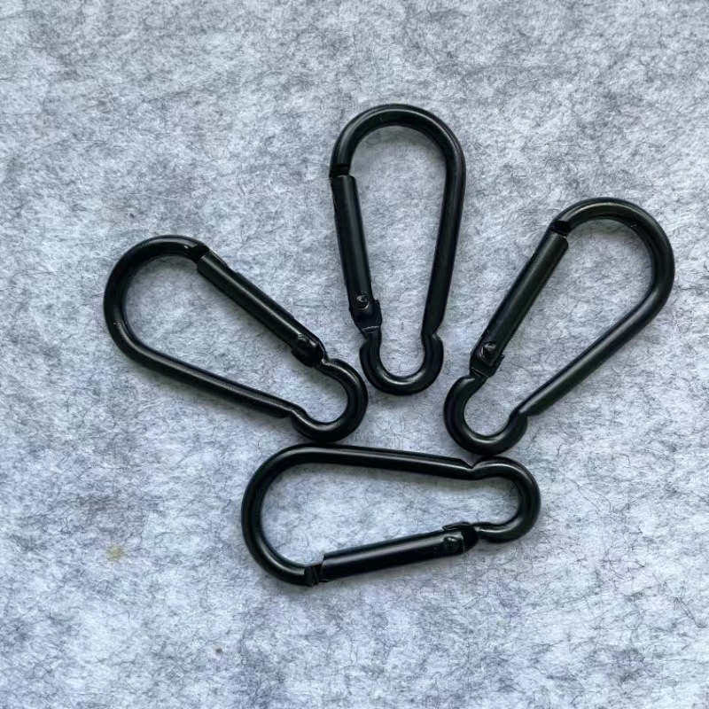 Large Black Elektroplating Mountaineering Carabiner Key Ring with Durable Springs
