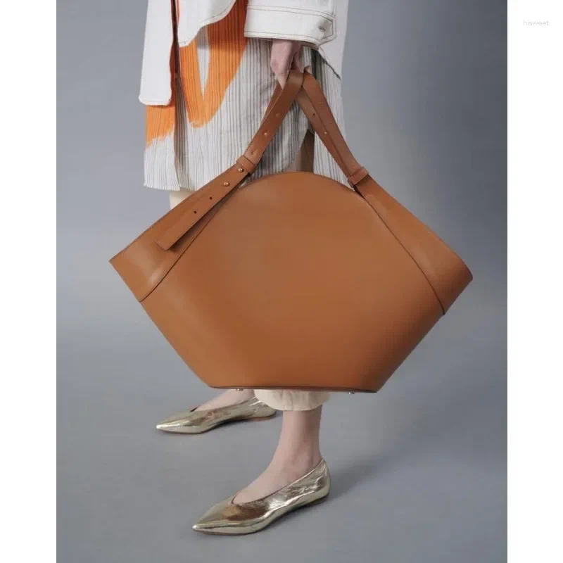 New Evening Bags Women's Large Capacity 2024 Autumn And Winter Fan Shape Shoulder Underarm Bag Versatile Handbag