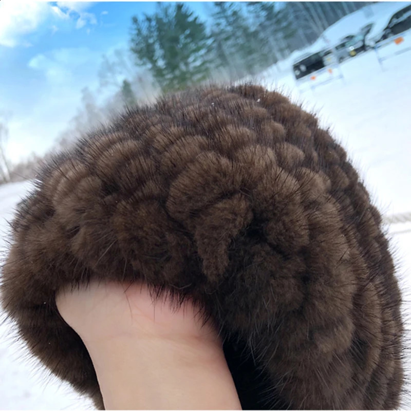 Winter Womens Mink Fur Hats Natural Real Fur Knitted Cap Fashionable Fluffy Ladies Genuine Fur Beanie Female Black Fur Caps 241014