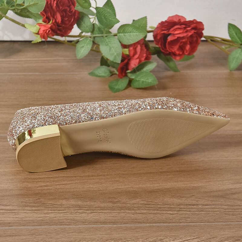 Gold Low Heels Pumps Women 2023 Spring Shiny Sequins Pointed Toe Party Woman Plus Size Simple Thick Heeled Bride Shoes 241107