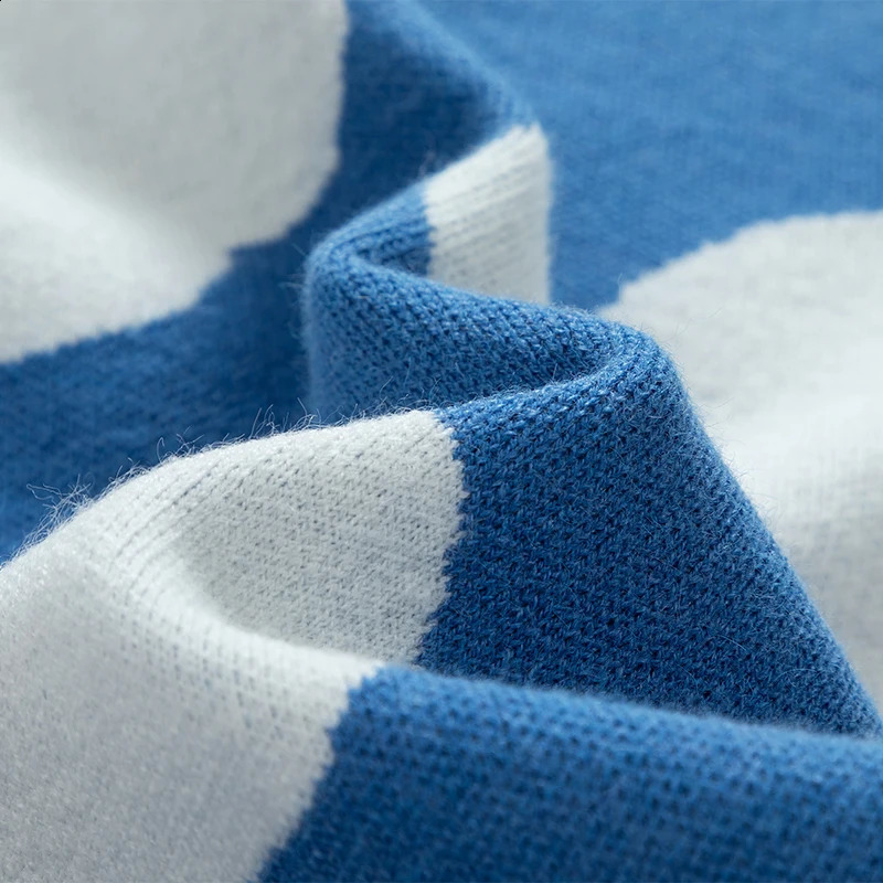 Super sized cloud sweater mens autumn retro graphic knitted sweater fashionable street clothing waveform attracts mens clothing 241011