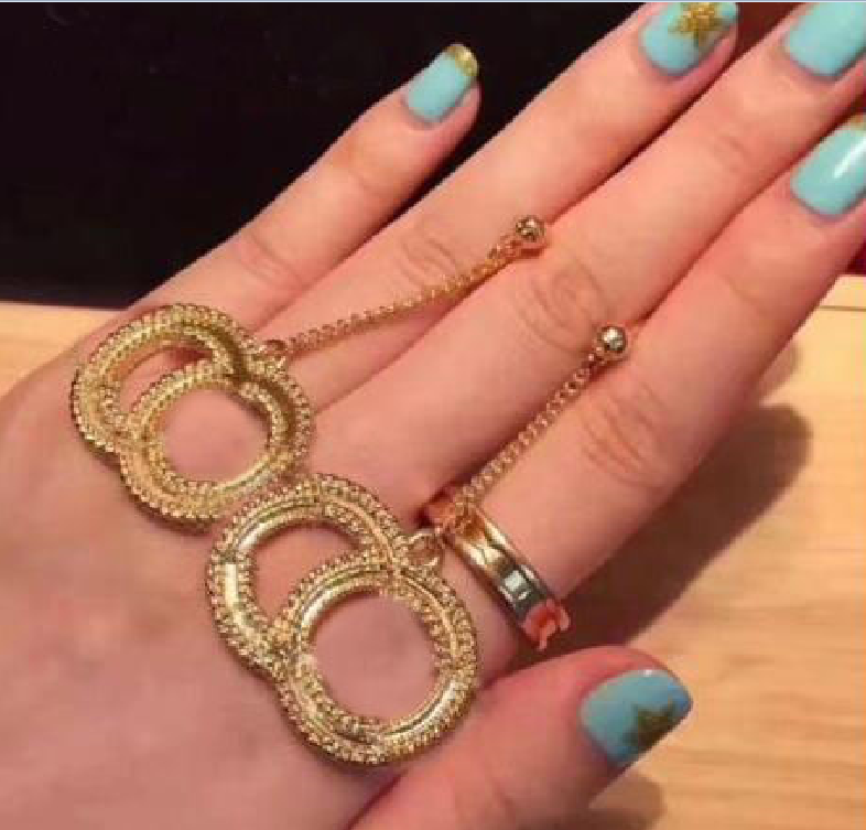 Fashion Dangle Designer Earrings Gold Drop Chain Earring for Women Party Wedding Engagement Lovers Gift Jewelry with Flannel Bag