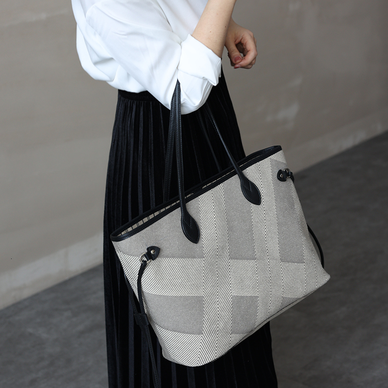 Women's Fashion Shoulder Bag Designer Handbag Large Capacity Canvas With Genuine Leather Tote For Shopping,Commuting,Work
