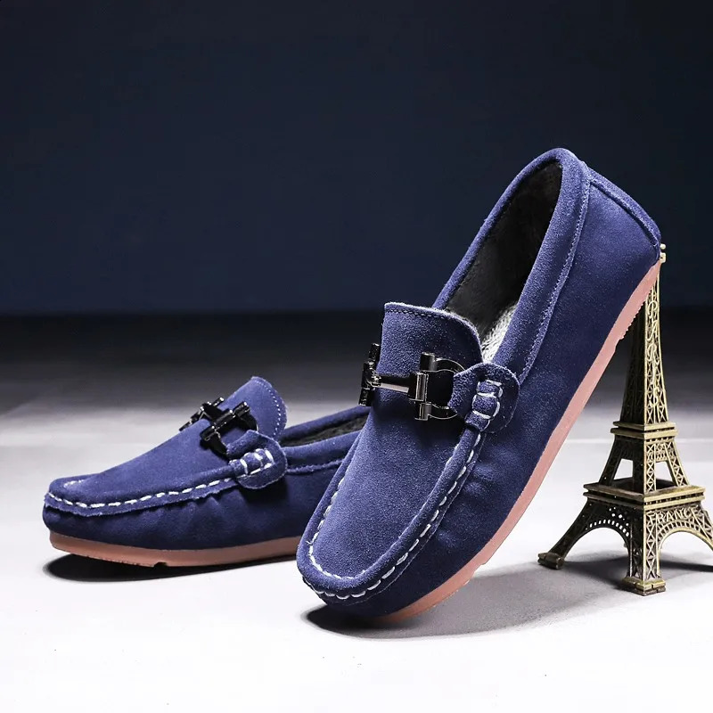 Fashionable childrens shoes slip on Loafers boys sports shoes soft sole breathable childrens Moccasin shoes baby and toddler shoes flat shoes 241008