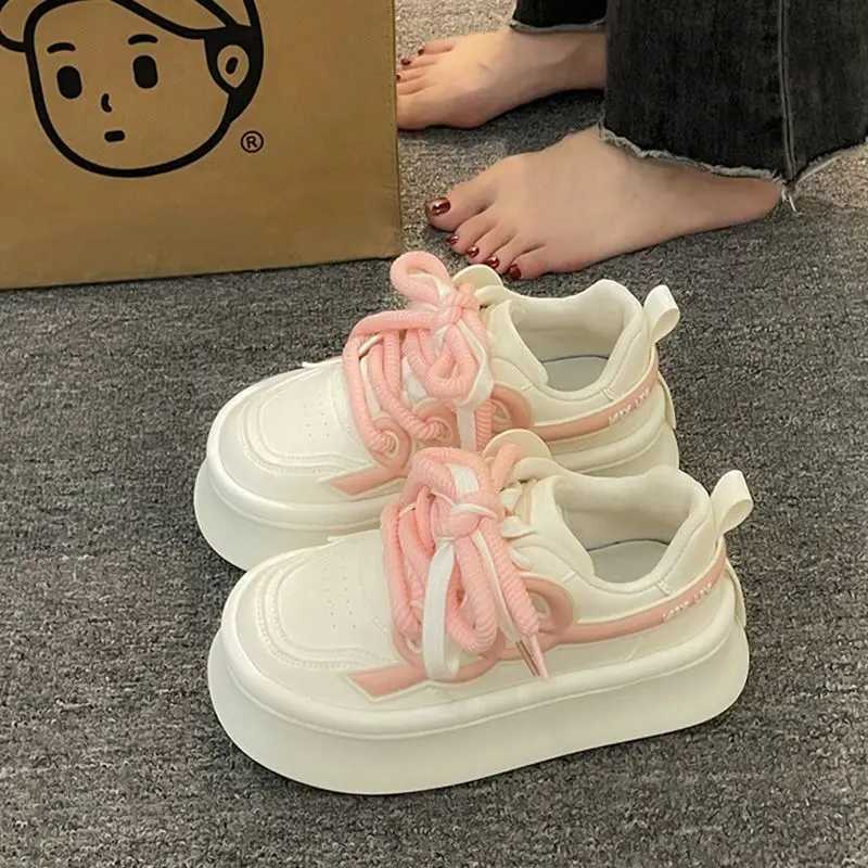 White Sneakers Women Platform Shoes Sports Kawaii Spring Summer 2024 Casual Tennis Female Skateboard Flats Korean VulcanizeLX241015