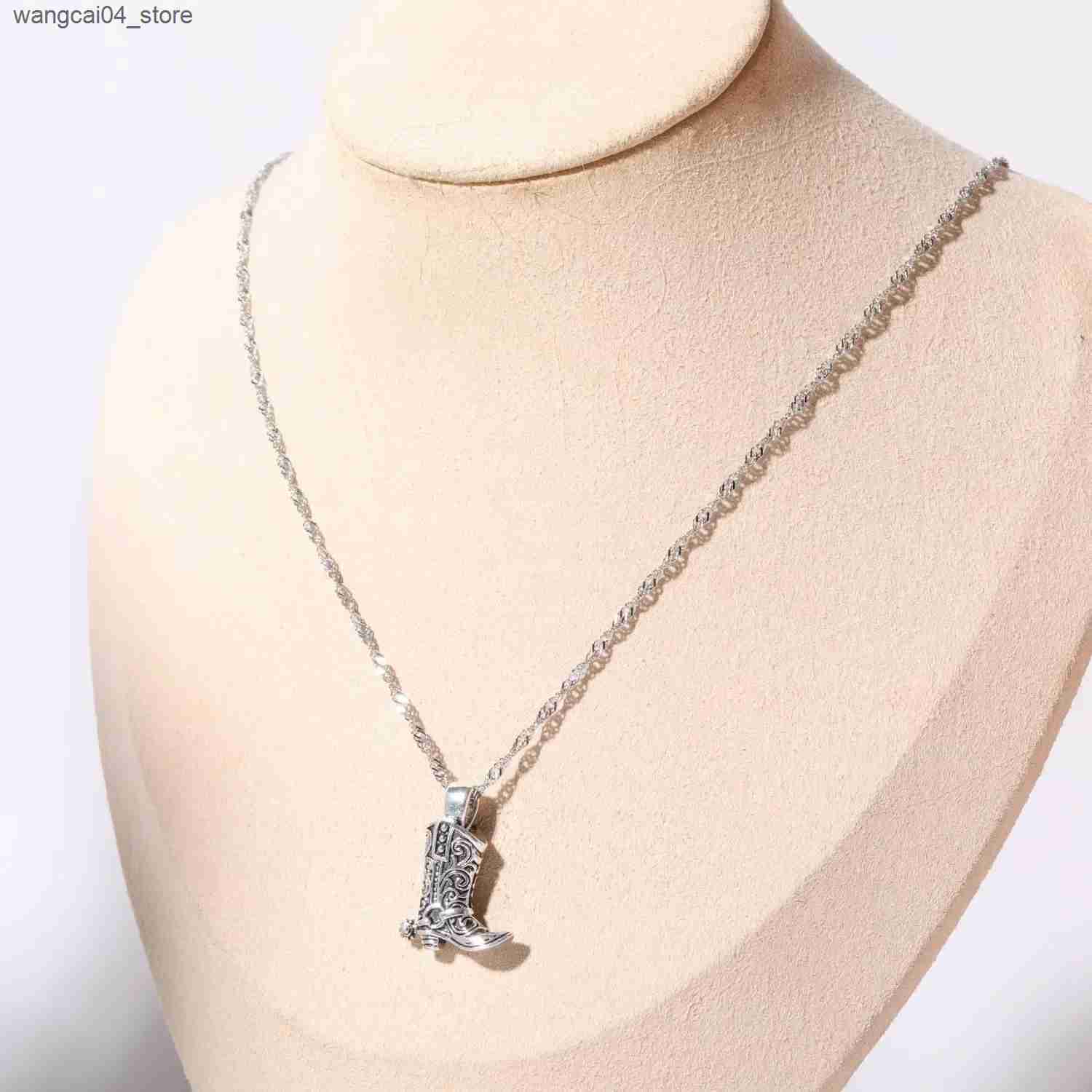 Pendant Necklaces Punk Rock Western Cow Boots Necklace for Women Cow Golden Color Clavicle Chain Collar Necklaces Retro Jewelry s Gift L240910