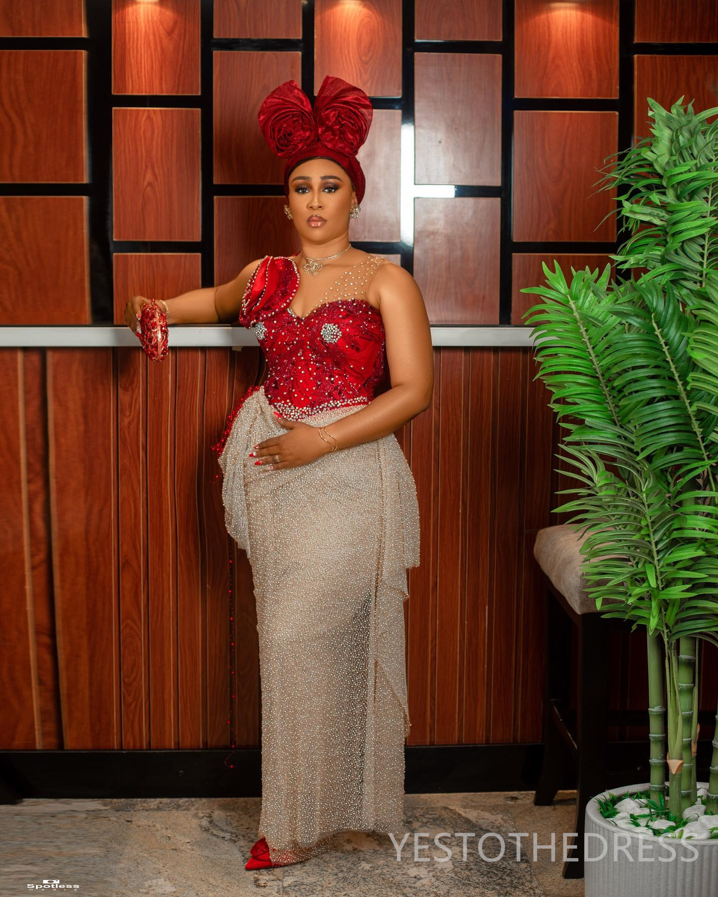 2024 Classic African Aso Ebi Prom Dress Red & Gold Evening Dresses For Special Occasions V Neck Illusion Beaded Sequined Lace Birthday Dress Reception