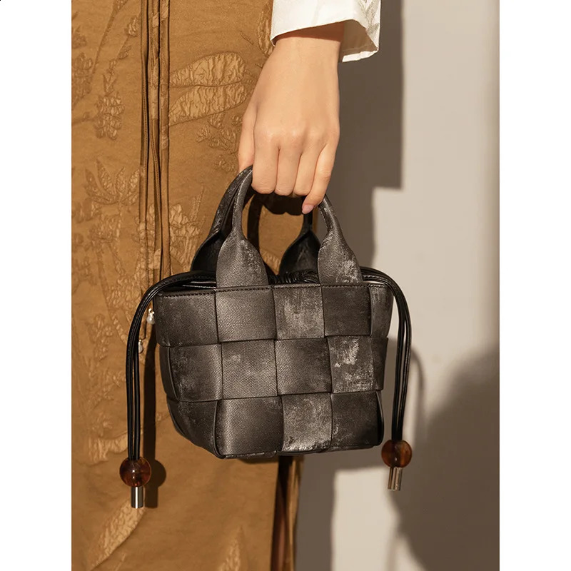 Chinese style bucket silver vegetable basket womens bag single shoulder cross body handbag 241014