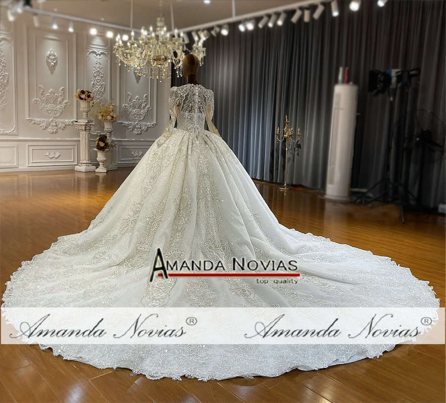 Amanda Novias Handwork Ball Gown Wedding Dress