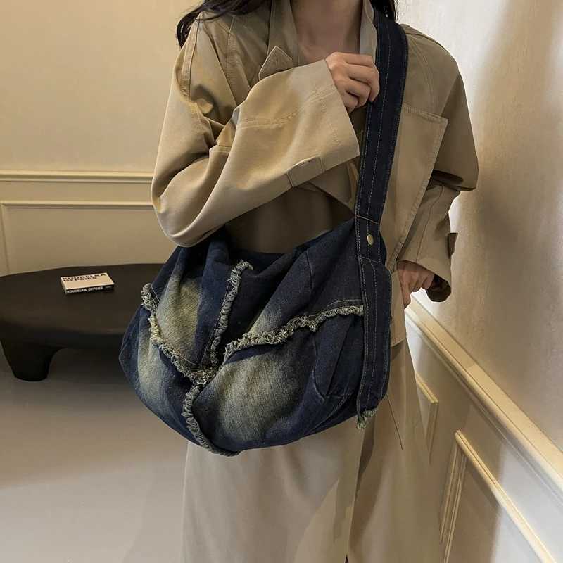 Ladies Men Denim Shoulder Bag Zipper Closure Tote Adjustable Strap Crossbody Trendy Retro Handbag Work Shopping 241015