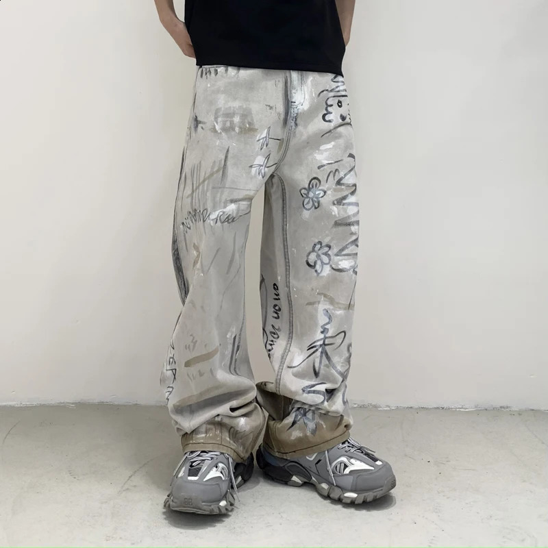 mens graffiti printed streetwear fashion hip-hop loose casual wide leg denim pocket jeans mens straight jeans Trousers XXL 241007
