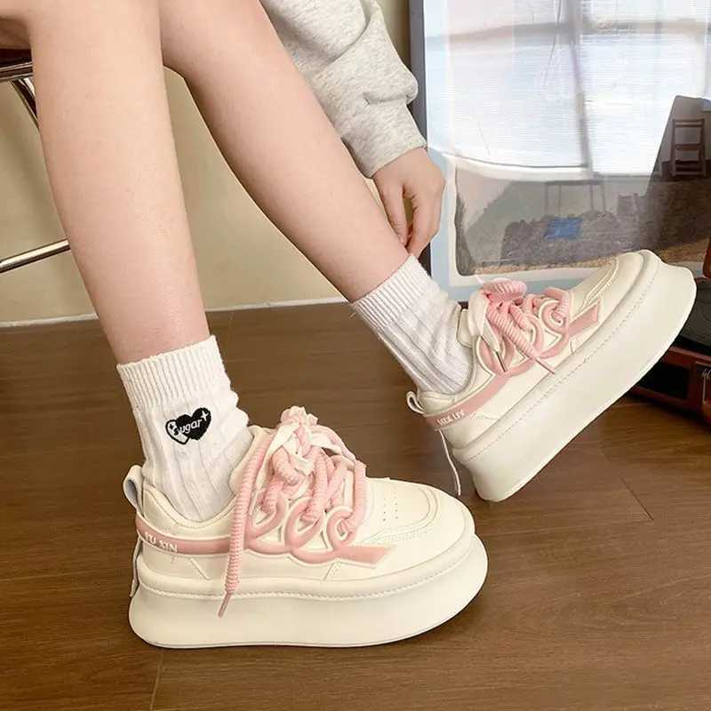 White Sneakers Women Platform Shoes Sports Kawaii Spring Summer 2024 Casual Tennis Female Skateboard Flats Korean VulcanizeLX241015