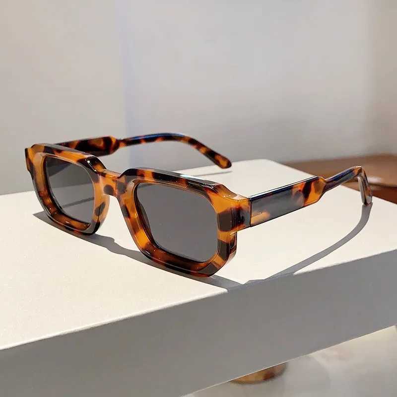 Mens Retro Rectangular Frame Sunglasses Fashion Retro Sunglasses Luxury Brand Design UV400 Sunshade Glasses Womens Glasses W241015