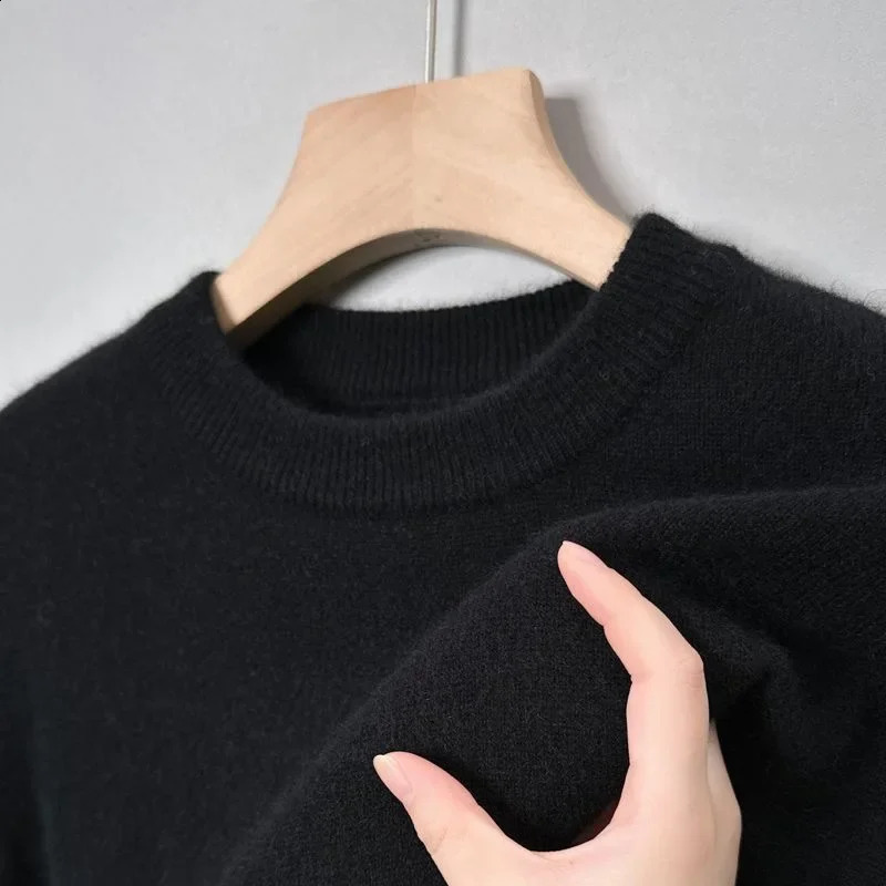 High Quality Woolen Sweater Mens 100% Pure Wool Thickened Warm Semiturtleneck Round Neck Winter Knit Base Pullover Top 241011