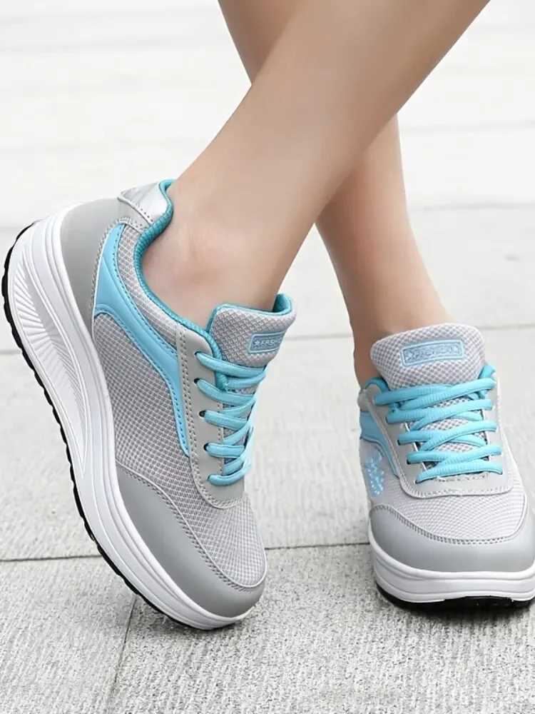 Women Sneakers Shoes Fashion WomenVulcanizedShoes HighQuality FlatsShoes WomenWalking Blatform Plus Size Zapatillas MujerLX241015