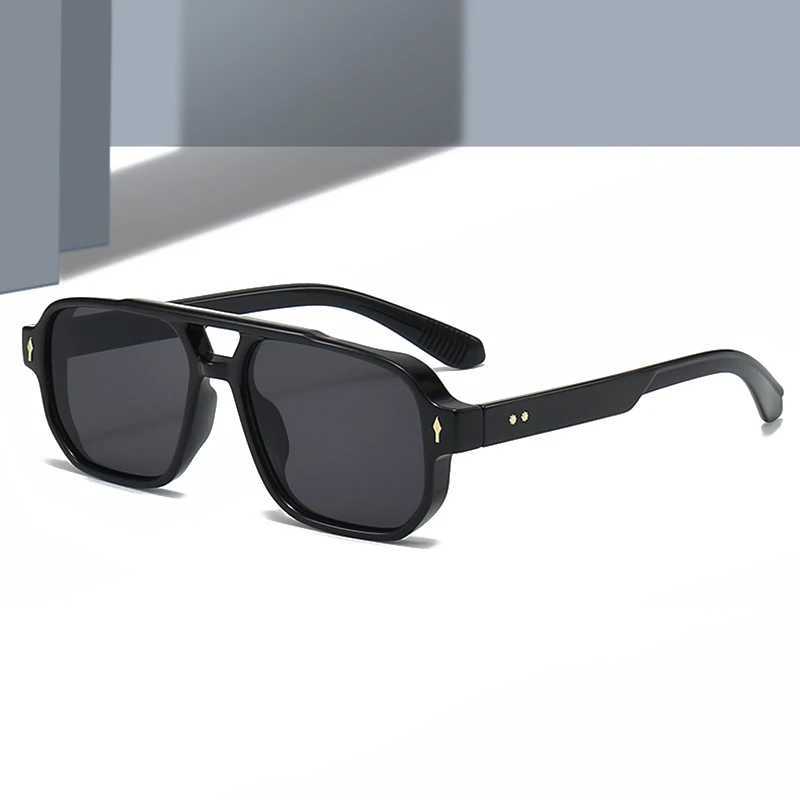 Retro Square Sunglasses for Men Classic Pilot Sunglasses for Men Fashion Brand Design Vacation Driving Shadows W241015