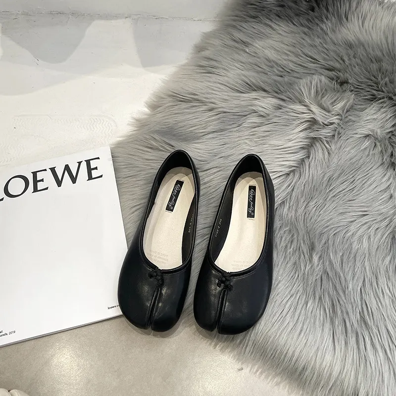 Women Black Tabi Ninja Shoes Woman Microfiber Leather Comfy Flats Split Toe Slippers Soft Bottom Loafers Ladies Moccasins 35-40 241121
