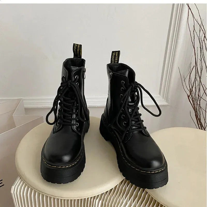 Minimalist Front Lace-up Martin 5Cm Chunky Heel Platform Women British Style Thick Sole Increase Height Casual Boots 240719 241119