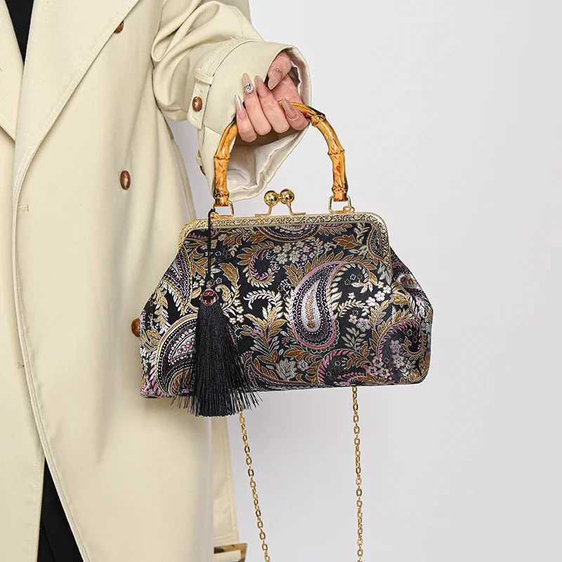 High Quality Sewing Pc buckle womens shoulder bag chain homeless hot selling womens patch work cross body bag Bolsas Femininas T241015