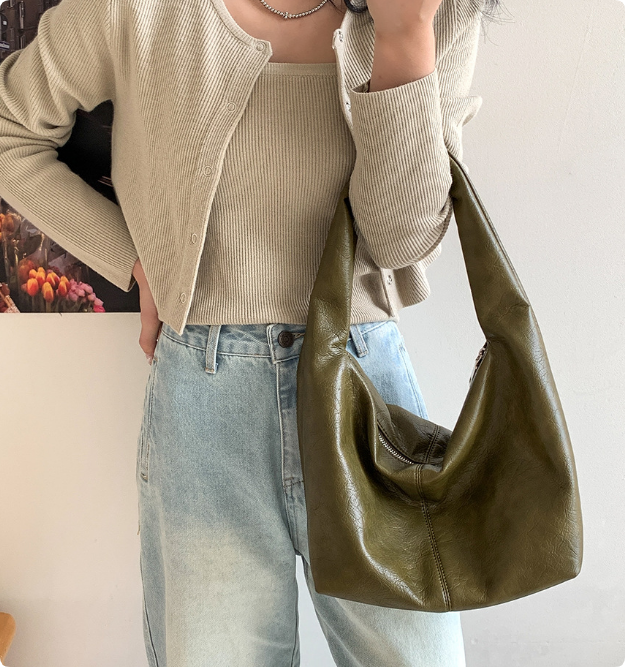 Designer Handbags Bags Pleated Half Moon Wander HOBO Clutch Holding Handbar Shoulder Bag Retro Wallet Leather Banquet Tote Travel Handbag ce30 4