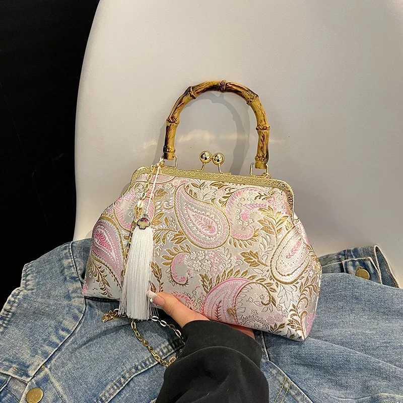 High Quality Sewing Pc buckle womens shoulder bag chain homeless hot selling womens patch work cross body bag Bolsas Femininas T241015