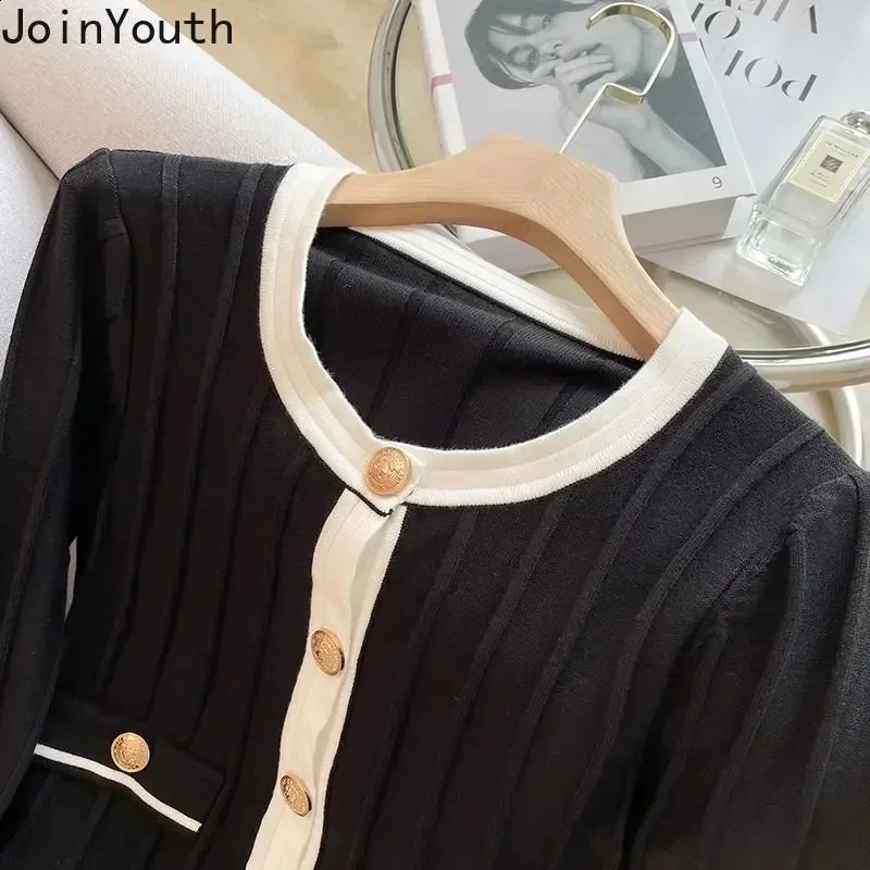 Cute cardigan wool womens clothing O-neck sparkling sleeves tuned suede leather ruffled retro knit sweater jacket Korean floral womens 241014