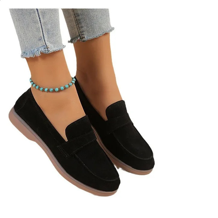 Spring Womens Sneakers Flat Casual Slip on Ladies Loafers Plus Size 43 Vulcanized Shoes Walking Sneaker Footware 241015