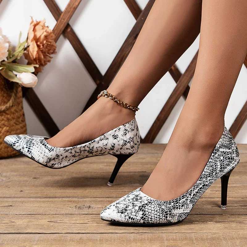 Leopard Print High Heels Pumps Womens 2023 Autumn Pointed Toe Thin High Heels Party Shoes Womens Designer Slippers on Dresses Y241023