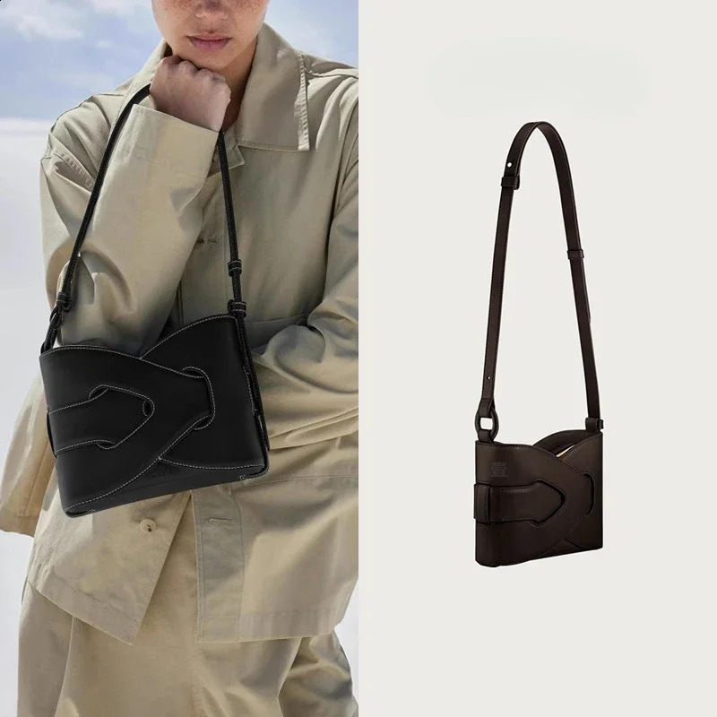 Womens woven niche retro single shoulder twisted bag handbag tilted body bucket n inspiration for gifts 241014