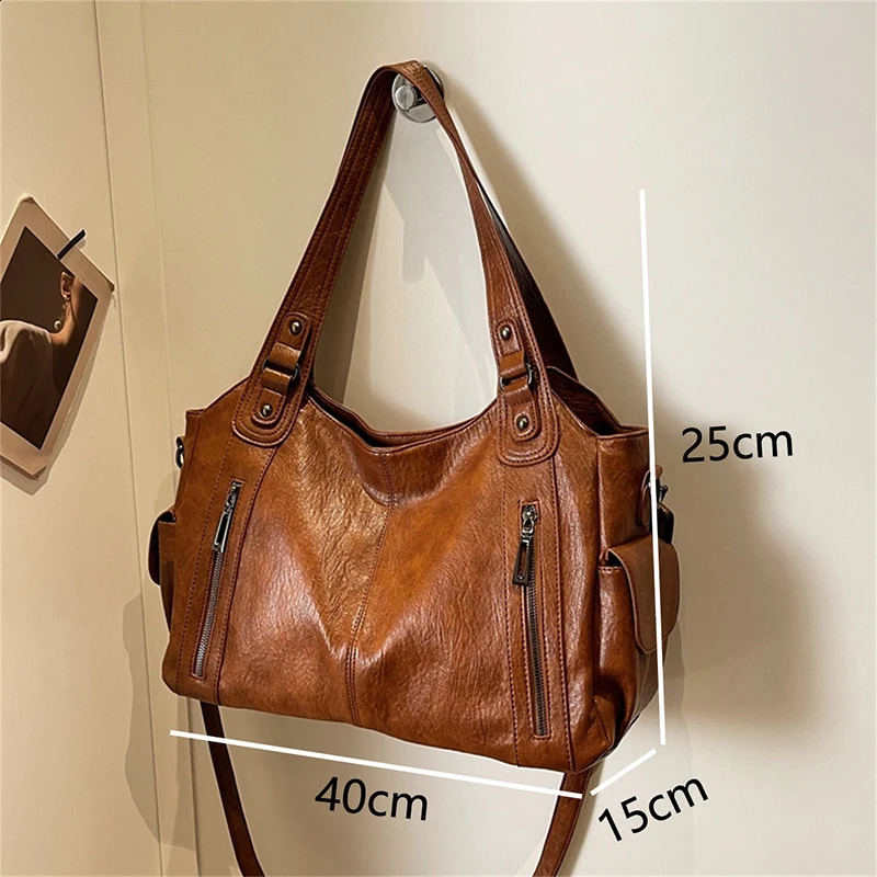 Large Capacity Soft Leather Womens Handbag Fashion Trend Women Shoulder Bag Simple Retro Female Travel Bags Sac 241011