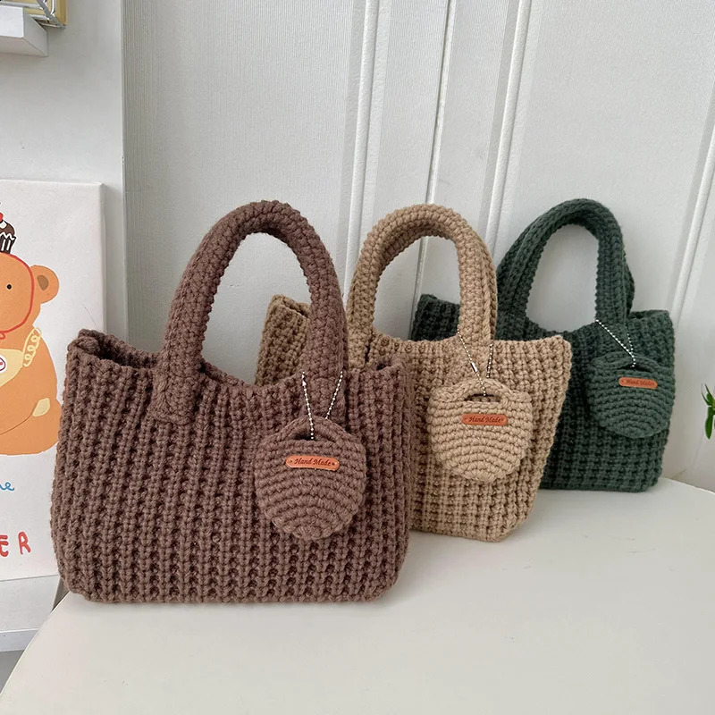 Woven bag solid color handmade crochet cute wool handbag for autumn and winter wearing mobile phone 241014
