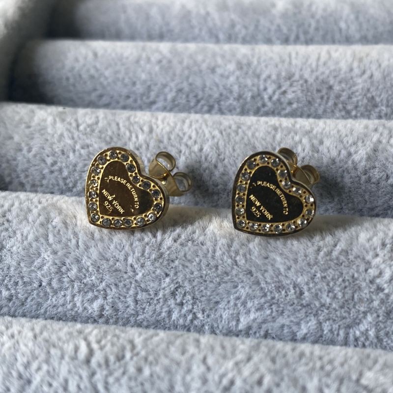 Lovely Girls branded designer AAA diamond small heart stud 316L Stainless Steel 18k Gold silver women letter earrings wedding jewelry birthday gift match clothes