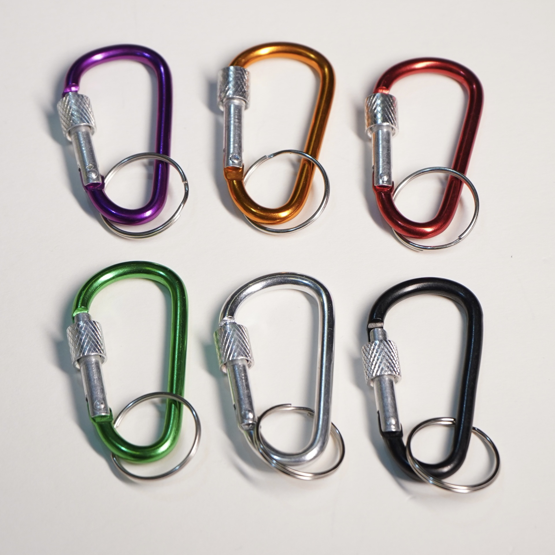 High-Quality D-Shaped Climbing Carabiner with Lock for Bags, Keychains & Chargers