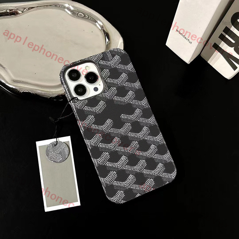 Luxury Phone Cases With Pink Purple Designer Phonecase Golden Letters Case Leather Shockproof Cover Shell For IPhone 15 14 Pro Max 13P 12 11 Cover Case Wholesale 2024
