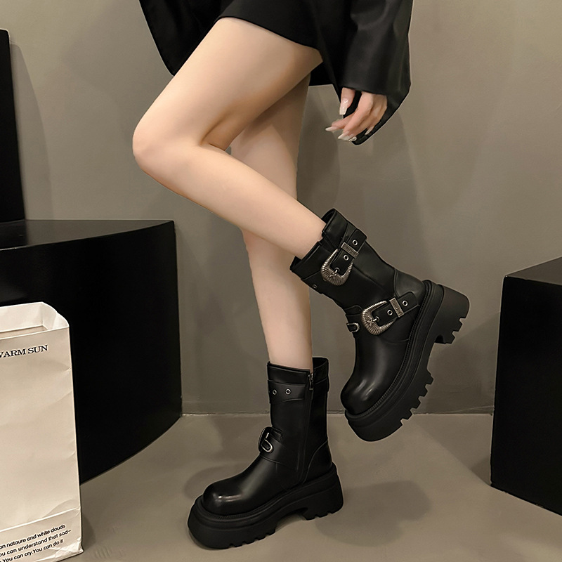Women's 2024 Autumn/Winter New Retro Metal Buckle Thick Bottom Roman Knight Short Boots
