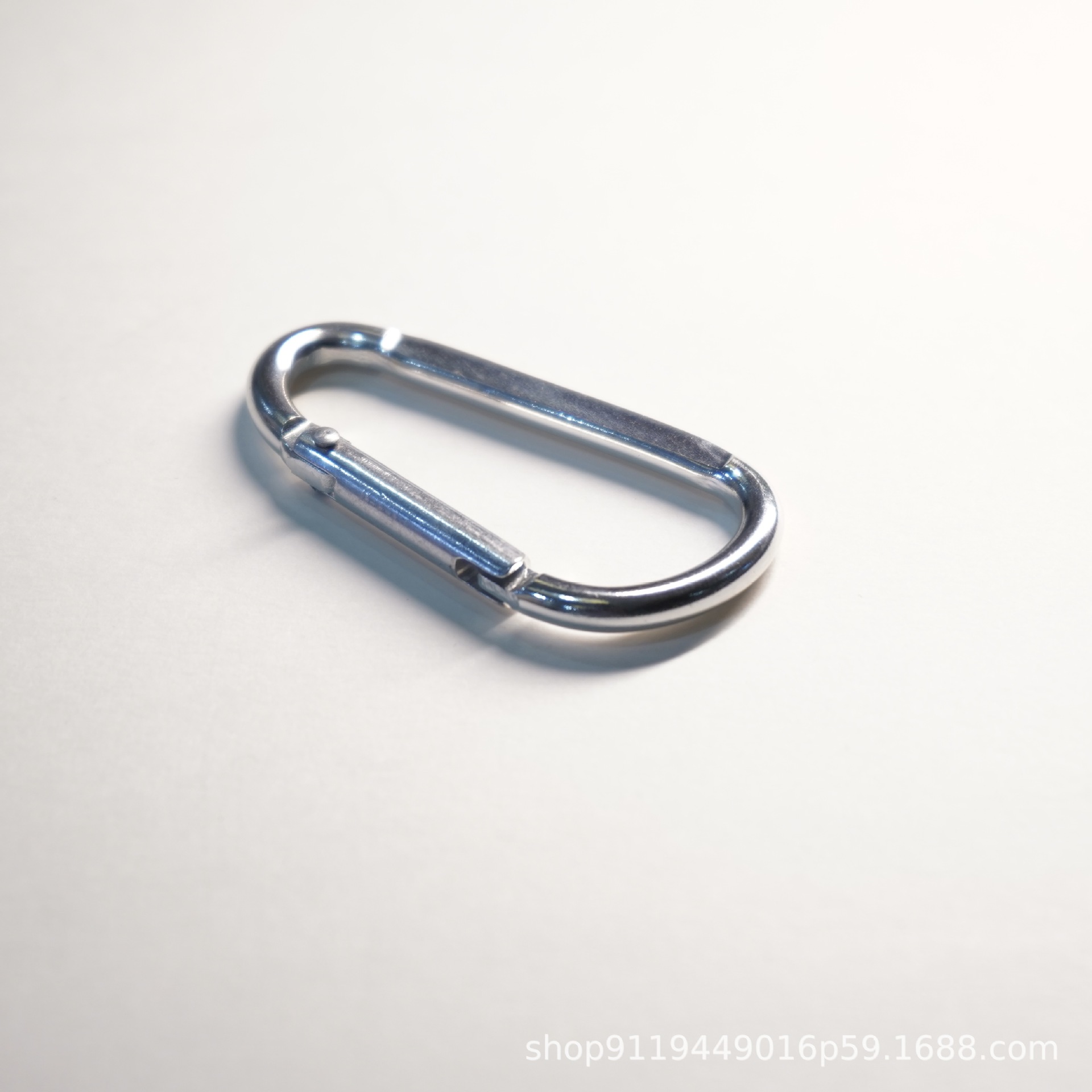 Durable Colored Flat Aluminum Climbing Buckle with Attachment Loop for Outdoor Gear Laser lettering link