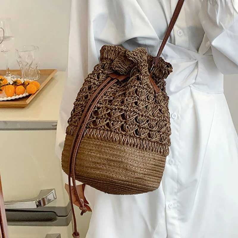 New Fashion Ladies s Bag High Quality Bohemian Style Hollow Weaving Crossbody Unique Design Commuter 241016