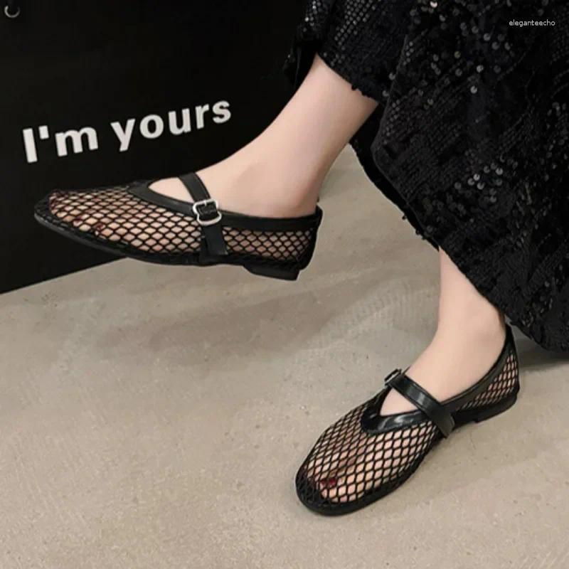 2025 S Fashion Designer Sandals Summer Mesh Hollow Women Free Shipping Flat Shallow Loafers Beach Walking Shoes Sandals For Comfort Retro
