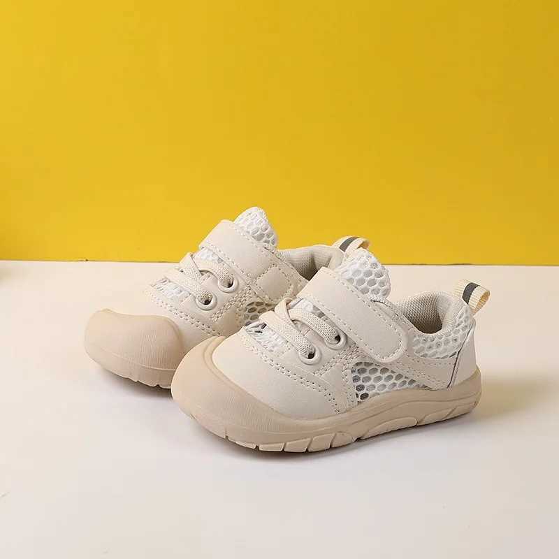 Childrens sports shoes soft lightweight both boys girls. They are breathable non slip and suitable for childrens casual wear H260130